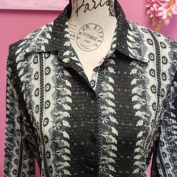 NWOT 💟 Casa Donna Long Button Shirt Blouse Top - Picture 4 of 13